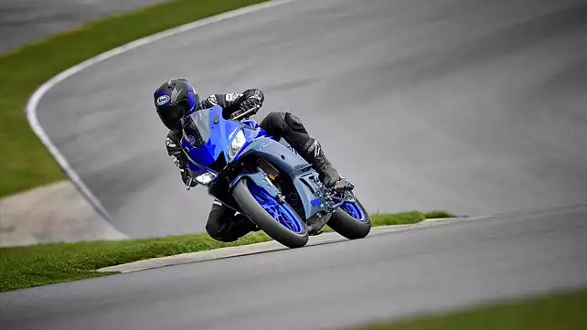 Yamaha R3