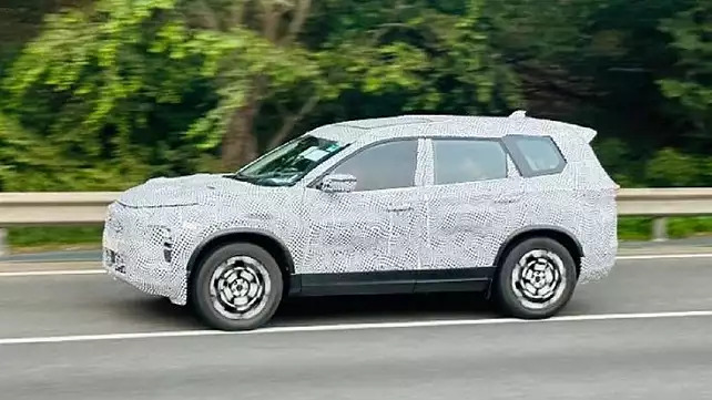 Tata Safari Facelift Testing Continues