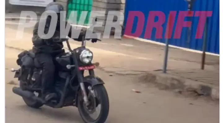 Upcoming Royal Enfield Bobber 350 has been spotted